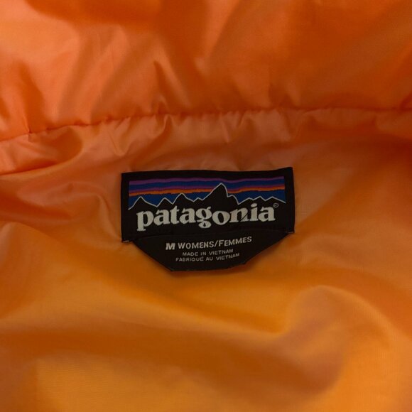 Patagonia Women's Nano Puff Jacket - Picture 4 of 5